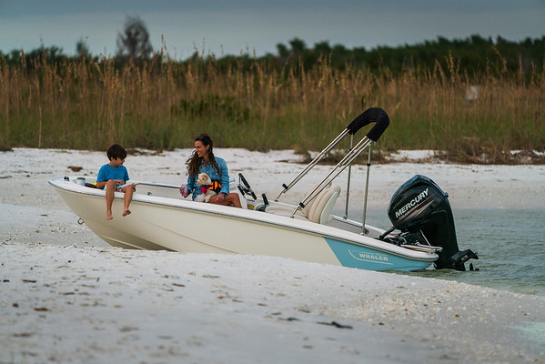 Boston Whaler 130 Super Sport фото 1.4