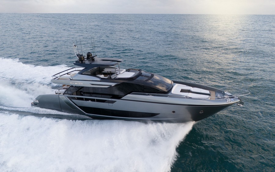 Riva 82' Diva доступна для немедленной доставки в Черногорию