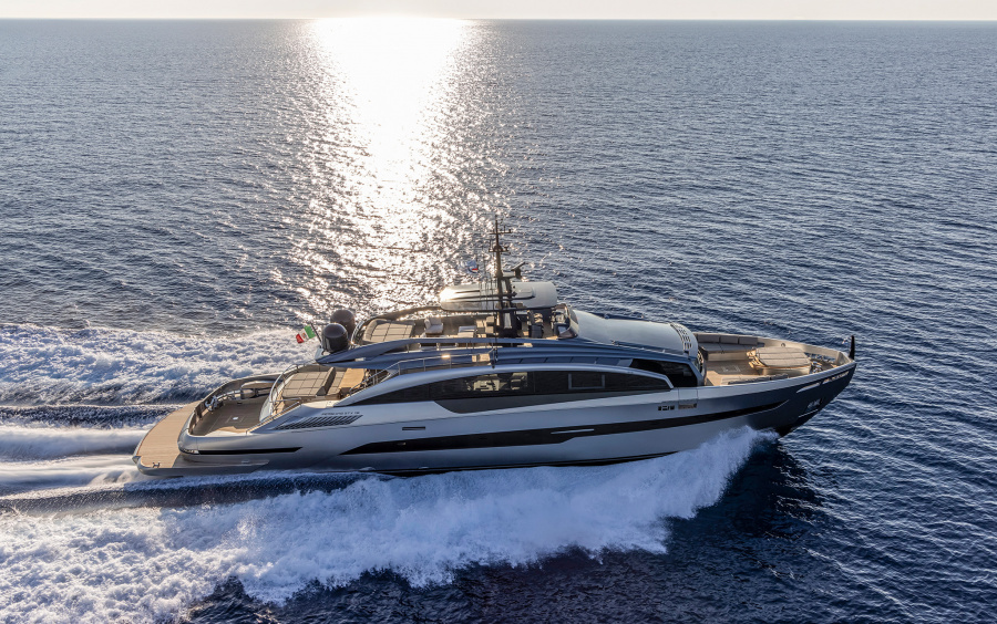 Яхта Pershing GTX 116: для роскошного отдыха