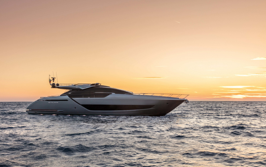riva88_folgorenewcruising_0025_46423.jpg