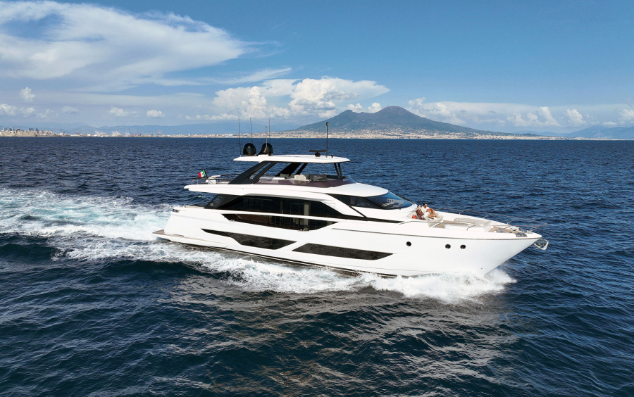 Ferretti Yachts 860 фото 1.2
