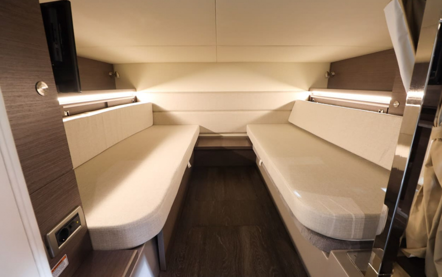Sea Ray Sundancer 320 Coupe/546 фото 1.9