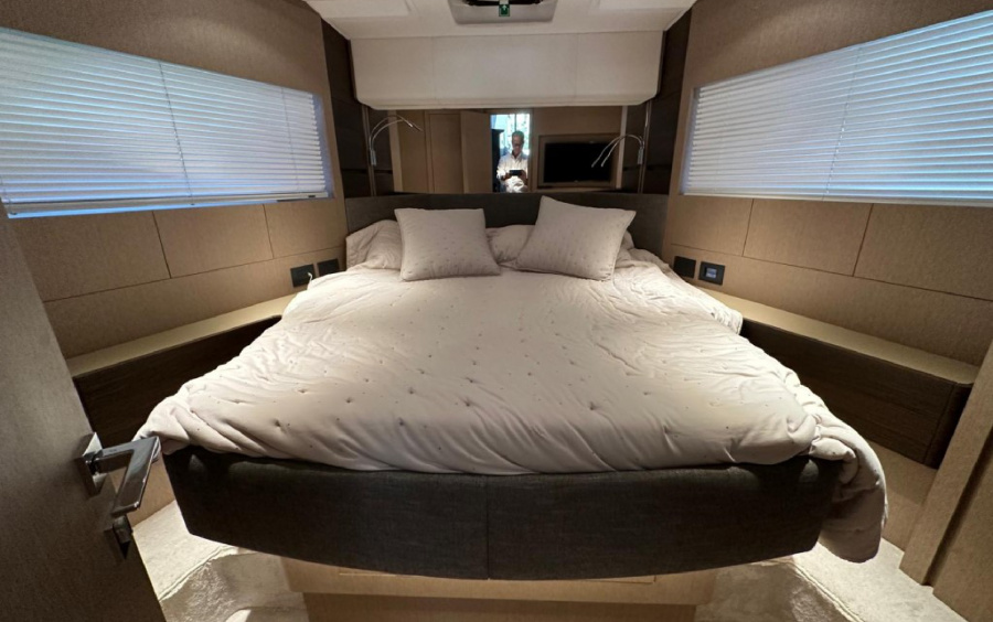 Ferretti Yachts 500 фото 1.8