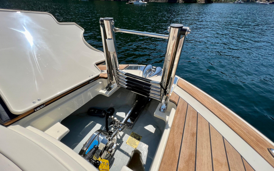 Chris-Craft Launch 35 GT фото 3.1