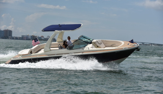 Chris-Craft Launch 28 GT