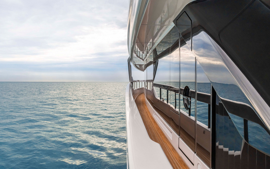 Ferretti Yachts INFYNITO 90 NEW фото 1.9