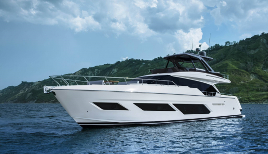 Ferretti Yachts 720
