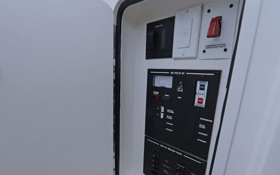 Sea Ray SLX 310 фото 2.13