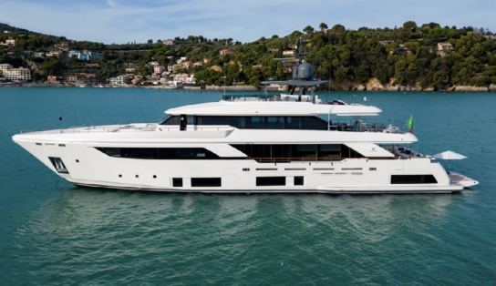 Custom Line Navetta 37