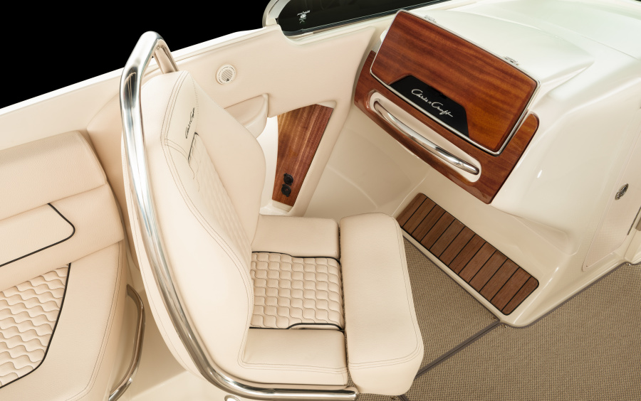 Chris-Craft Launch 25 GT фото 2.11
