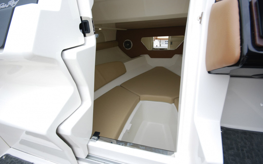 Sea Ray 230 SunSport/9381 фото 1.3