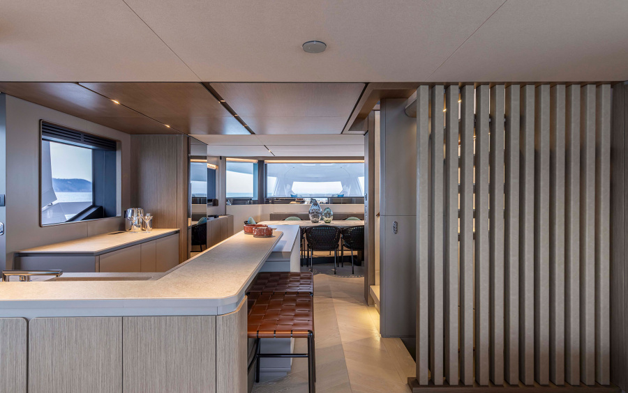 Ferretti Yachts INFYNITO 90 NEW фото 2.41