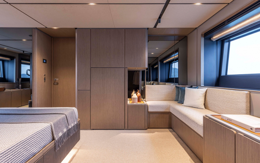 Ferretti Yachts INFYNITO 90 NEW фото 2.34