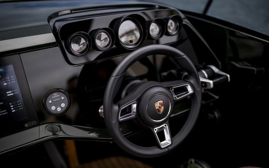 Frauscher X Porsche 850 Fantom фото 3.47