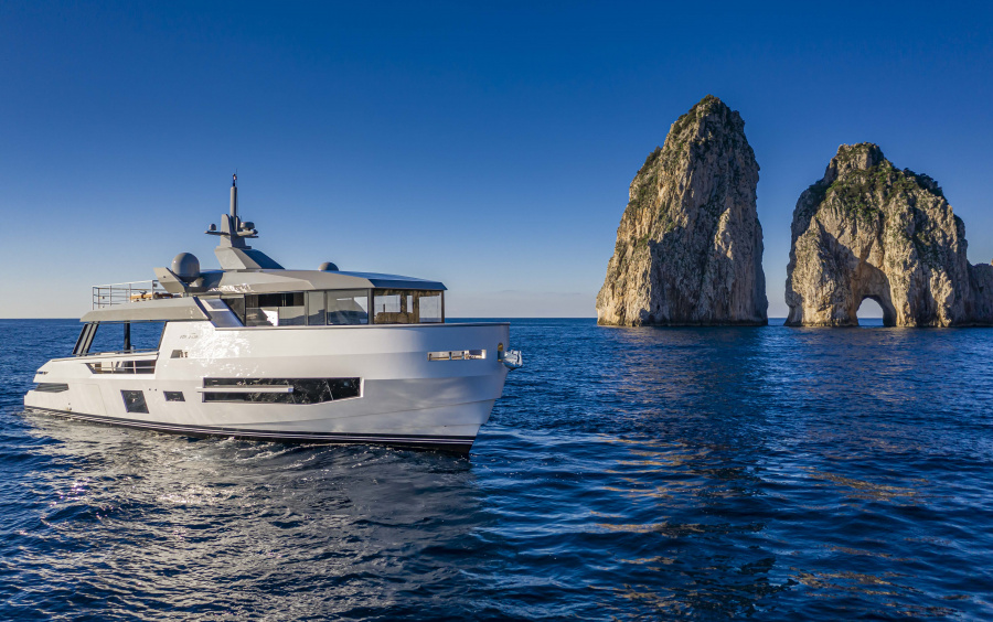 Arcadia Yachts Sherpa 80 XL фото 1.3