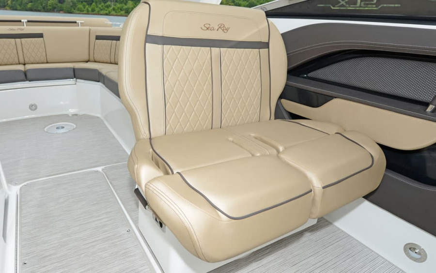 Sea Ray SLX 310 фото 2.6