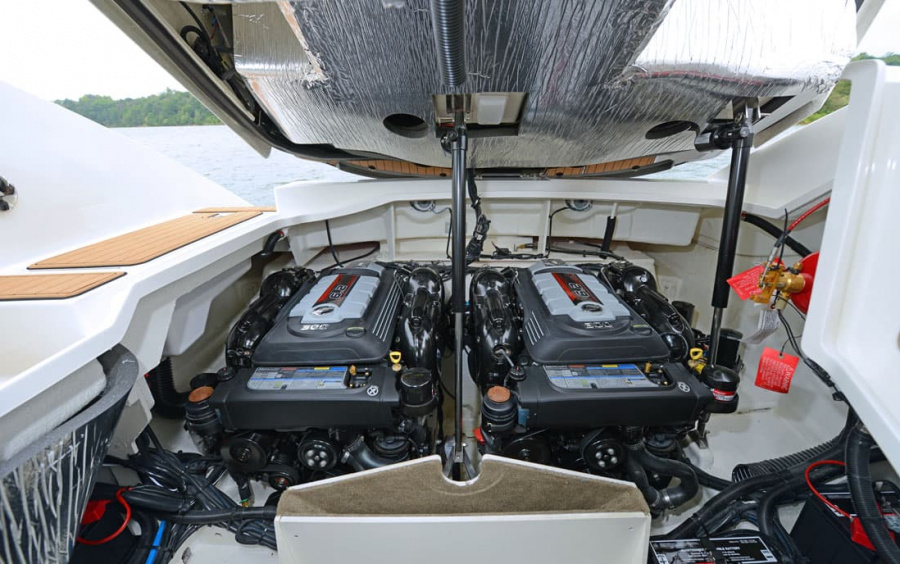 Sea Ray SLX 310 фото 2.18