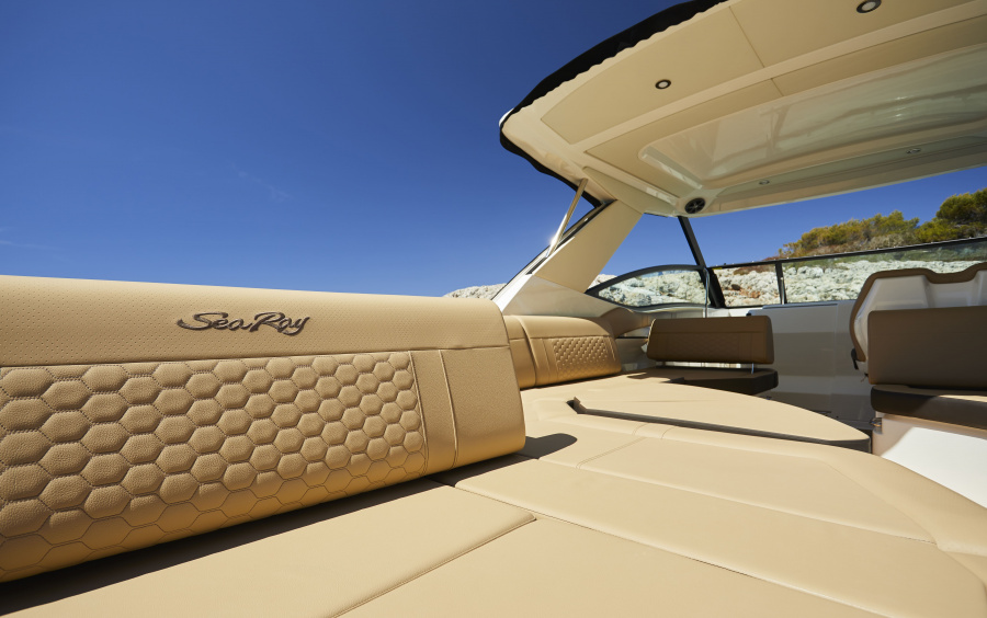Sea Ray Sundancer 320 Coupe/546 фото 1.8