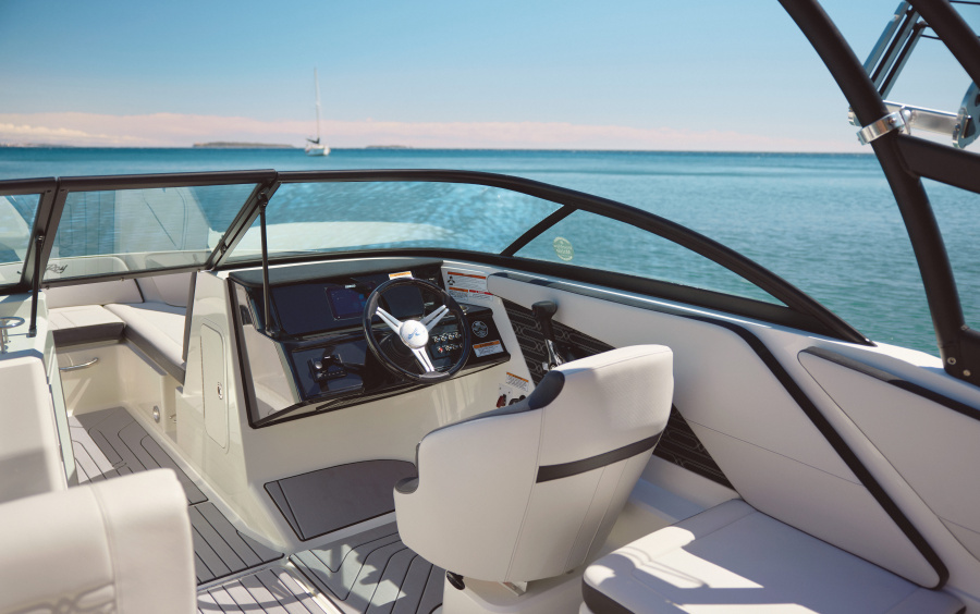 Sea Ray SPX 210 OB (Outboard) фото 1.4