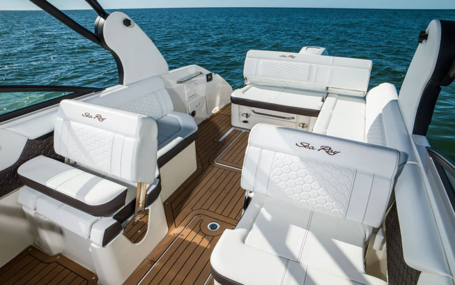 Sea Ray SDX 250 OB фото 2.3