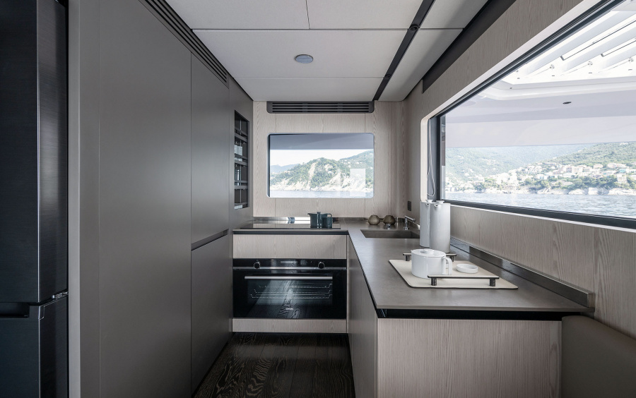 Ferretti Yachts INFYNITO 80 NEW фото 2.7