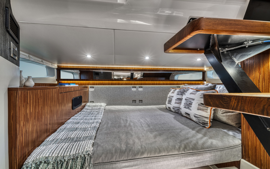 Sea Ray  SUNDANCER 370 фото 1.5