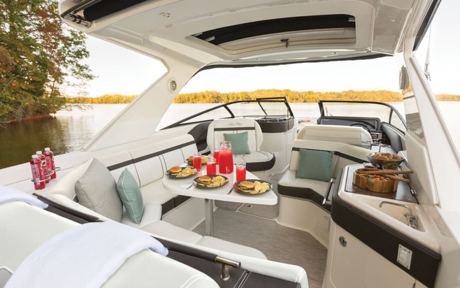 Sea Ray SLX 310 фото 2.1