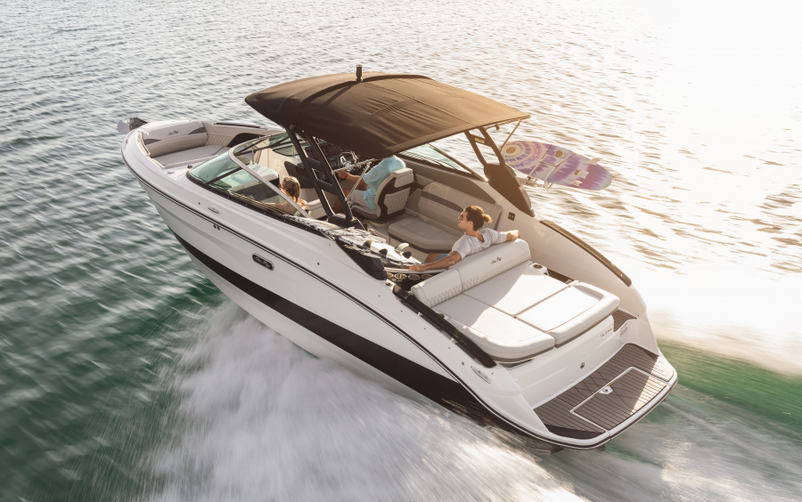Sea Ray  SLX 260-Surf фото 1.9