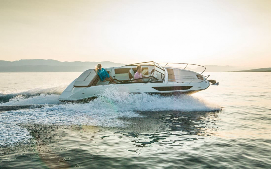 Sea Ray  230 SunSport фото 1.2