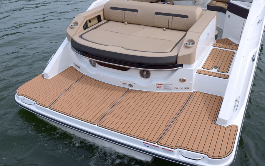Sea Ray SLX 310 фото 2.16