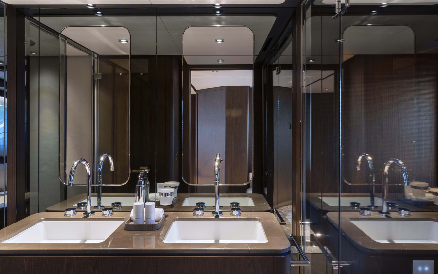 Ferretti Yachts 860 фото 2.3