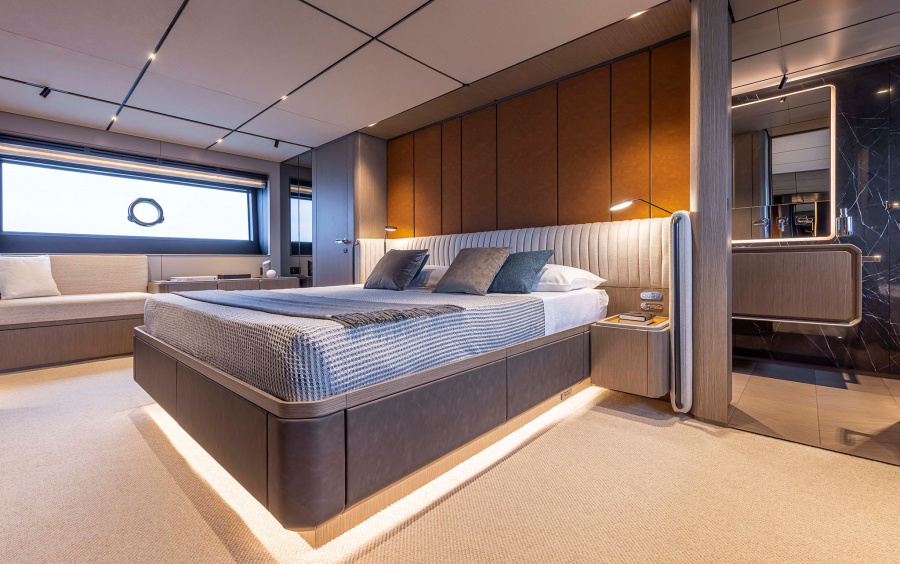 Ferretti Yachts INFYNITO 90 NEW фото 2.15