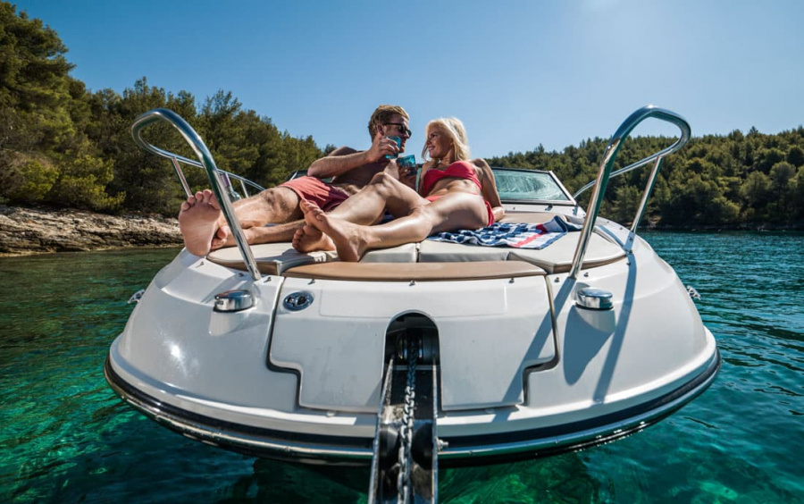 Sea Ray  230 SunSport фото 1.10